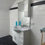 Helle Mit Balkon Apartamento