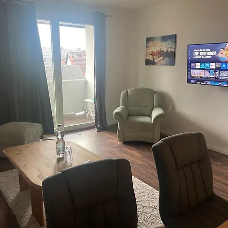 شقة Helle Mit Balkon *