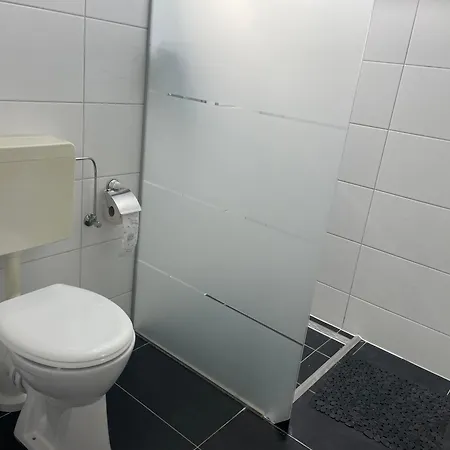 شقة Helle Mit Balkon